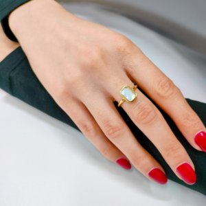 Pierścionek srebrny z masą perłową