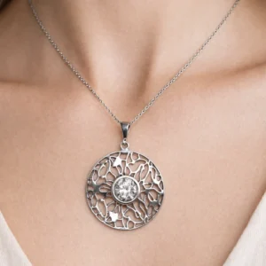 Wisiorek srebrny oksydowany Vines z cyrkonią