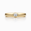 Solo diamond elegance in gold